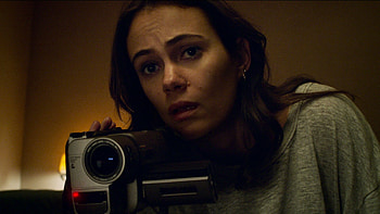 Archive 81, Must-watch horror, Gripping storyline, Netflix suspense HD wallpaper
