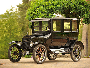 Ford Model T , Vintage vehicles, Classic cars, Ford's innovation HD wallpaper