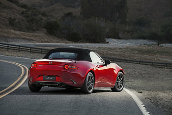 98 Mazda MX-5 , High-quality, Stunning visuals, Sporty car HD wallpaper