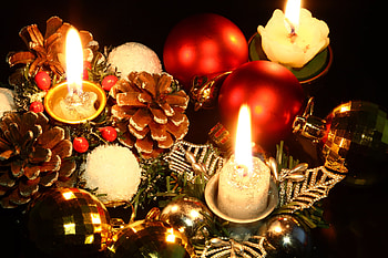 Christmas night, holidays, graphy, cute, balls, garland, ball, christmas, red, decorations, candles, lovely, new year HD wallpaper