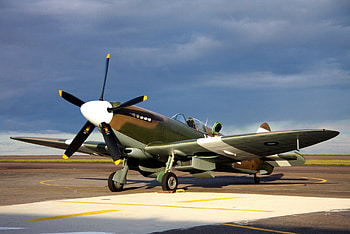 Supermarine Spitfire, supermarine, english, classic, british, ww2, war, old, spitfire, airplane, wwii, antique, plane, fighter, world, vintage HD wallpaper