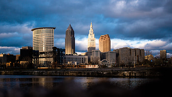 Cleveland Skyline, Building resilience, Climate change planning, Sustainable design HD wallpaper