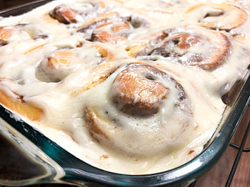 Copycat Cinnabon, Homemade cinnamon rolls, Gourmet delight, Delectable dessert HD wallpaper