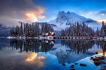 Winter reflections, tranquility, winter, house, landscape, rocks, reflections, serenity, mountain, lake, fost, snow, bridge, trees, peak, forest HD wallpaper