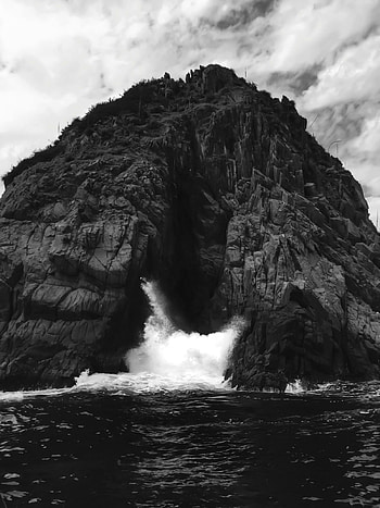Nature, Water, Rock, Spray, Bw, Chb HD phone wallpaper