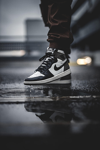 Water, Miscellanea, Miscellaneous, Sneakers, Drop, Puddle, Sneaker, Leg HD phone wallpaper