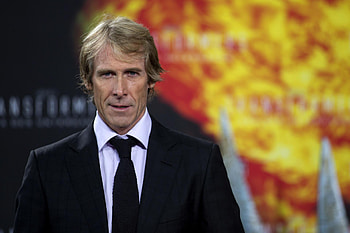 Michael Bay comments, Transformers movie franchise, Transformers news HD wallpaper