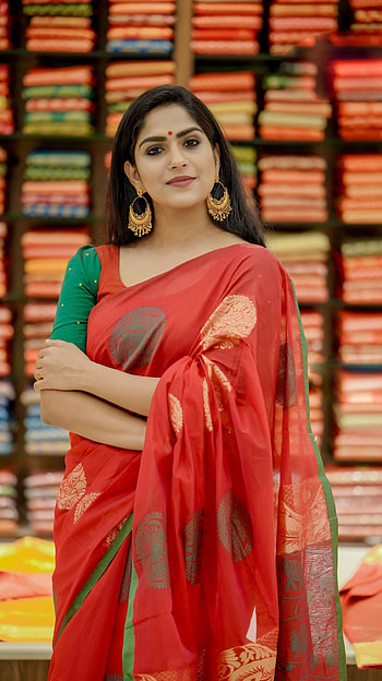 Swasika, mallu aunty, saree lover HD phone wallpaper