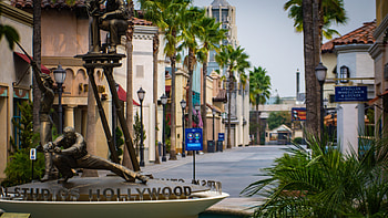 Universal Studios Hollywood, Reopening preparations, Holiday favorites return, WDW news today HD wallpaper